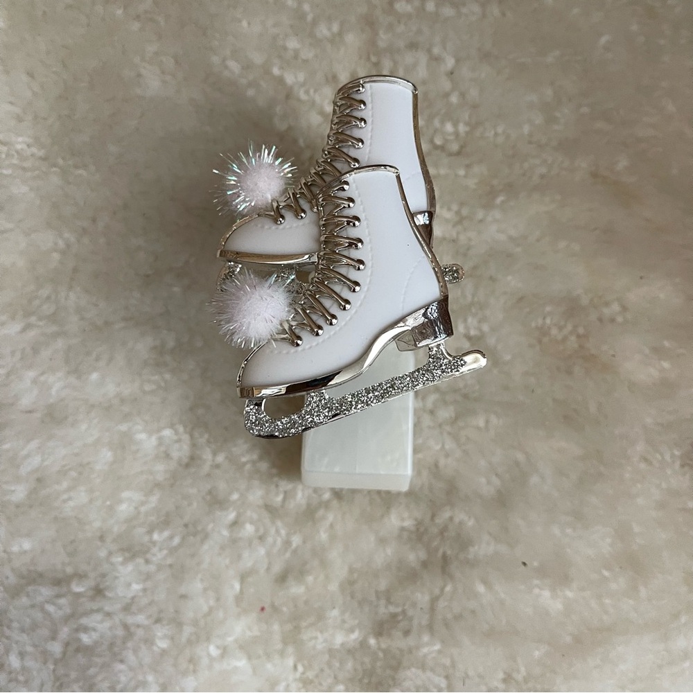 Bath Body Works Ice Skate Figure Skate Winter Christmas Wallflower Plug